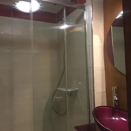 Maison Cliquot - Centre Apartment *