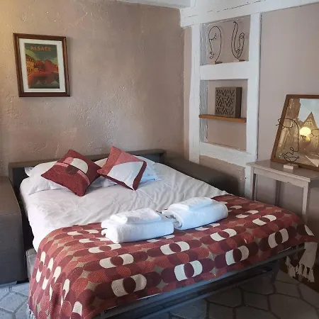 Maison Cliquot - Centre Apartament