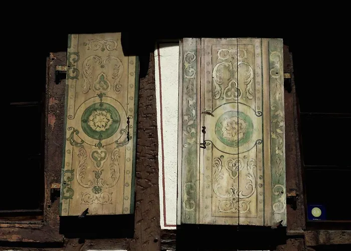 Maison Cliquot - Centre Apartment